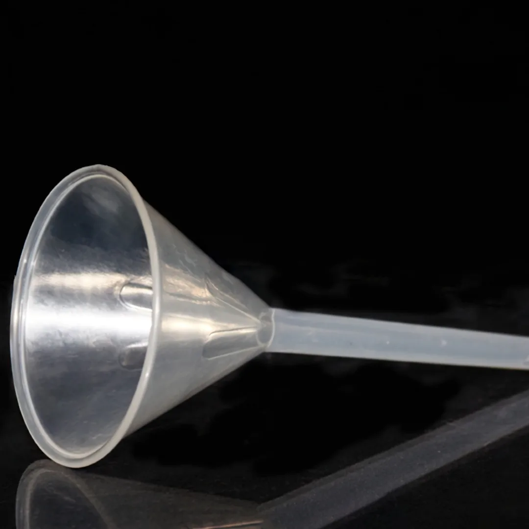 กรวยพลาสติก plastic funnel