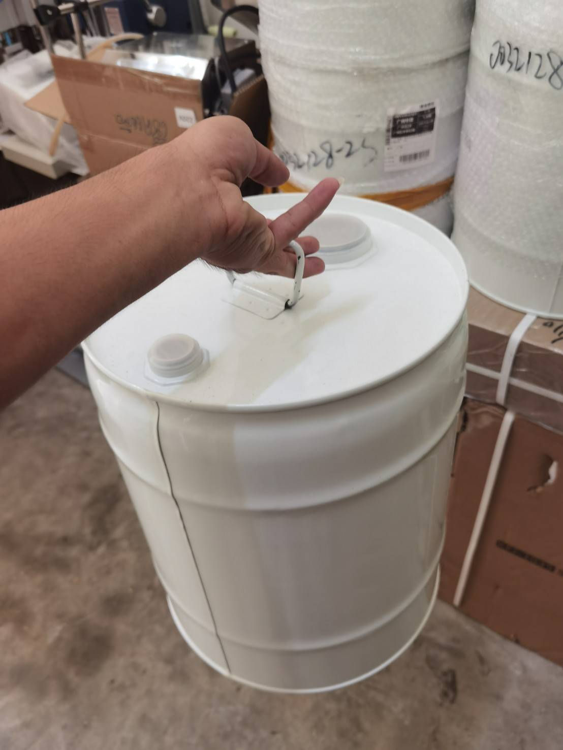 16777 closed baking paint barrel ถังสี ถังเหล็กบรรจุเคมี